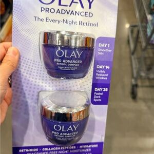 OLAY Pro Advanced Retinol Complex Night Moisturizer in Purple